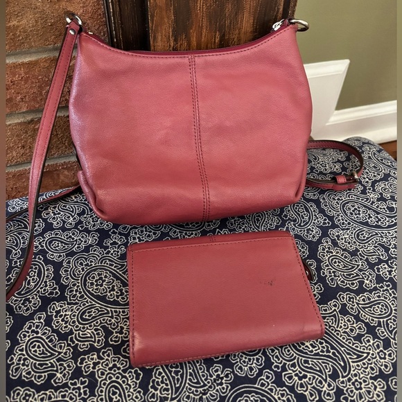 COACH Kristin Leather Hobo Bag & Matching Wallet Set - Berry/Plum Pink - Picture 3 of 8